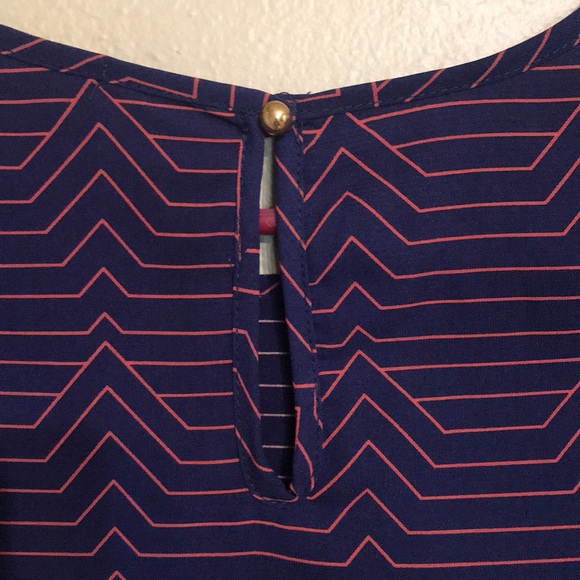 Everly Quarter Length Shirt - Picture 4 of 6